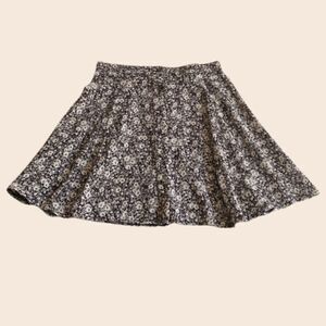 Brandy Melville Black and Gray Floral Mini Skater Skirt
